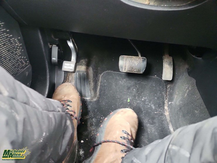 2017-dodge-journey-image-23