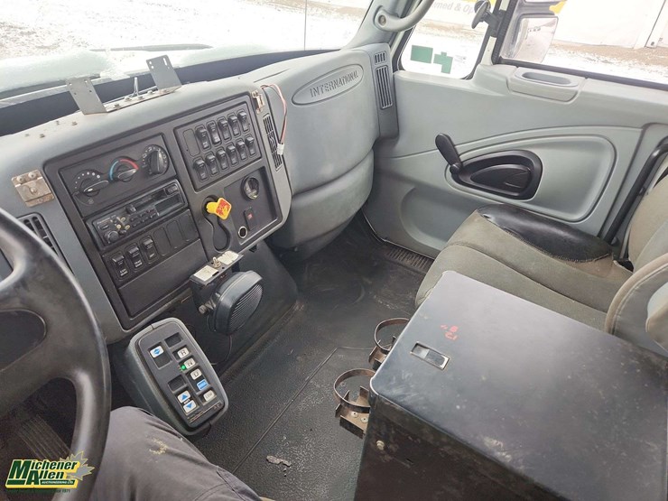 2006-international-workstar-7500-image-18