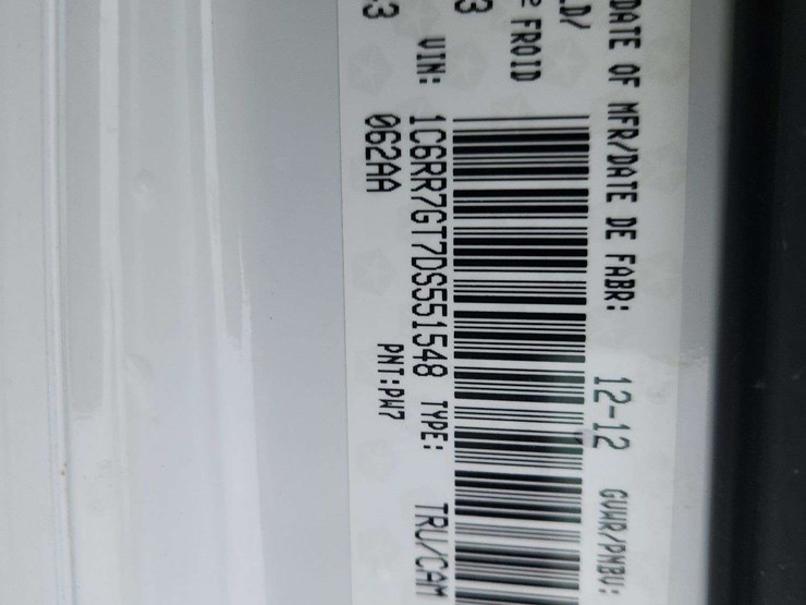 2013-dodge-1500-image-37