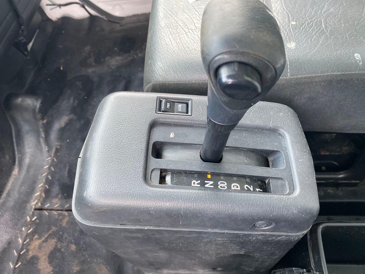 2018-hino-338-image-27