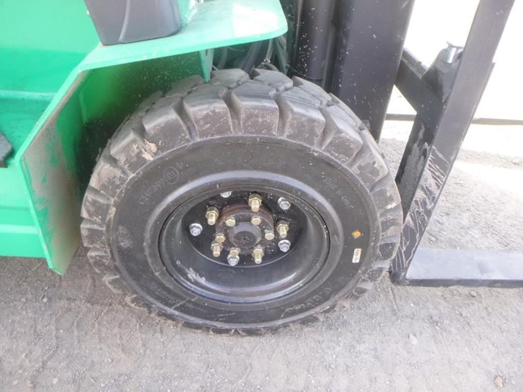 sdlool-d15-forklift-image-23