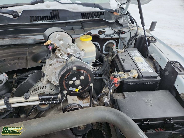 2017-ram-2500-hd-image-31