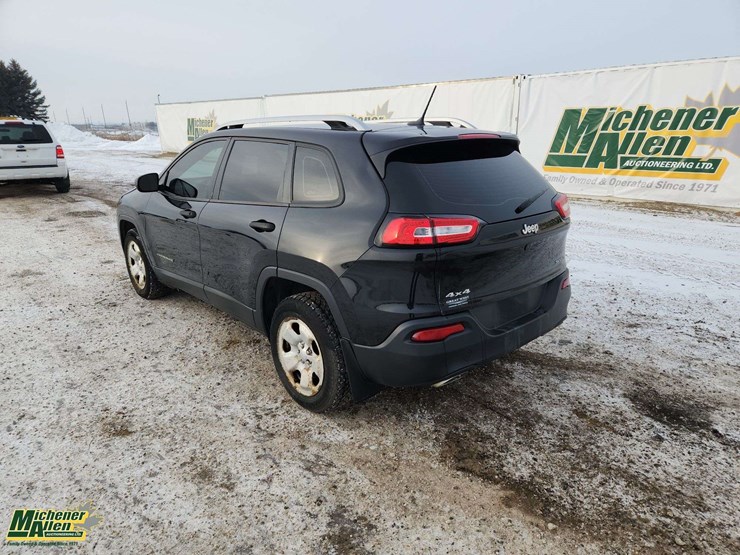 2016-jeep-cherokee-image-3