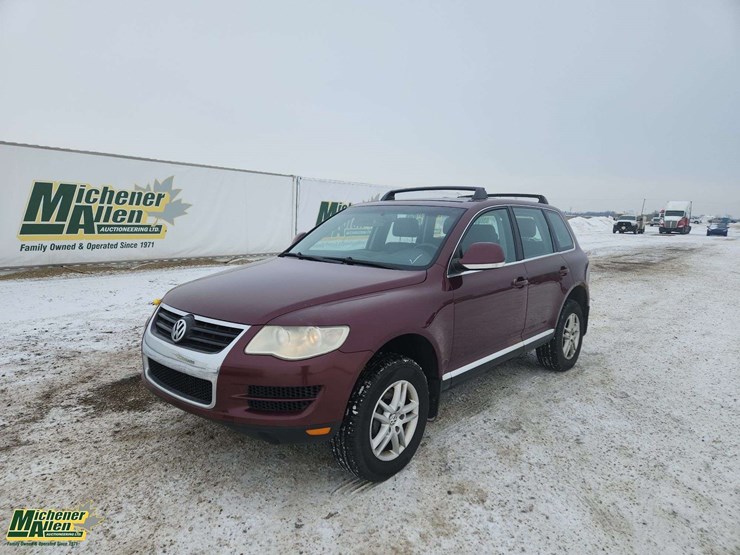 2008-volkswagen-touareg-image-1