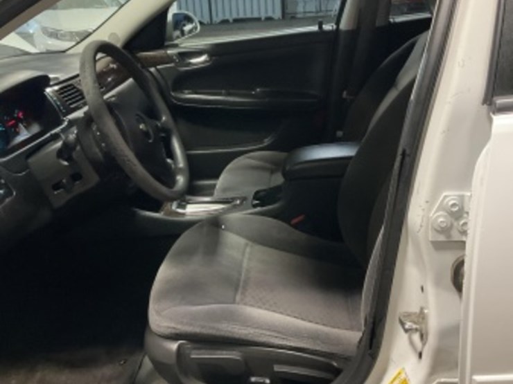 2015-chevrolet-impala-ls-sdn-image-20