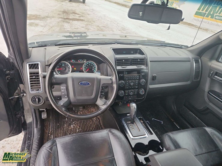 2012-ford-escape-xlt-image-14