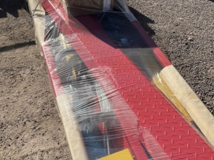 agt-atk-b1000-2-post-automotive-lift-image-5