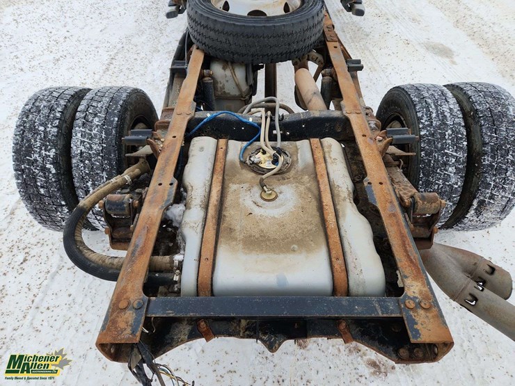 2012-ford-f550-image-33