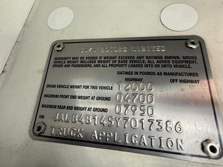 2000-isuzu-npr-image-11