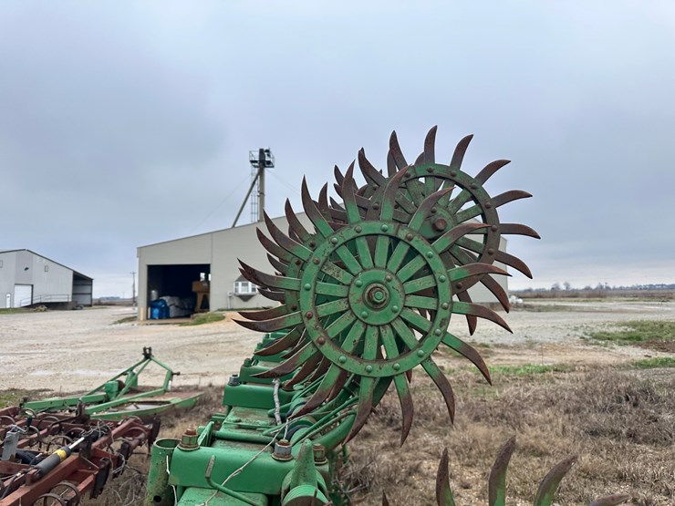 john-deere-400-image-24