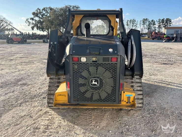 2020-deere-333g-image-16