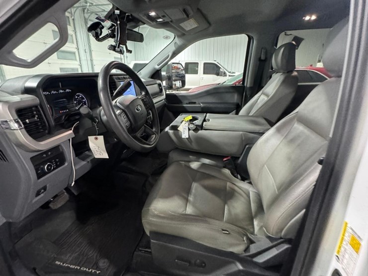 2024-ford-f250-image-10