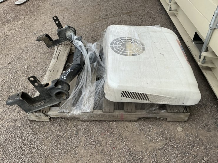 truck-hitch-&-a/c-unit-image-3
