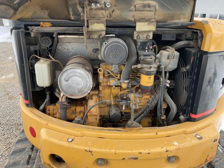 caterpillar-304cr-image-9