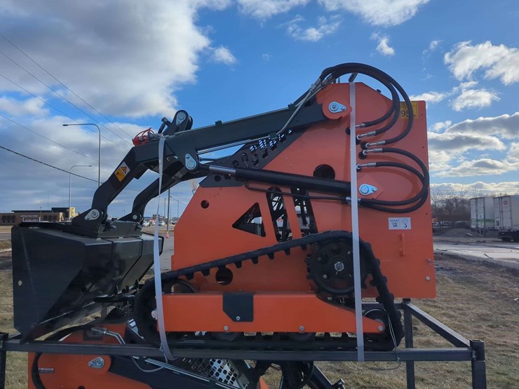 (1)-ats-mini-crawler-23hp-ats-t460-(orange)-image-2