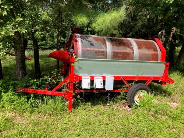 #4153-•-farm-king-grain-cleaner-image-1