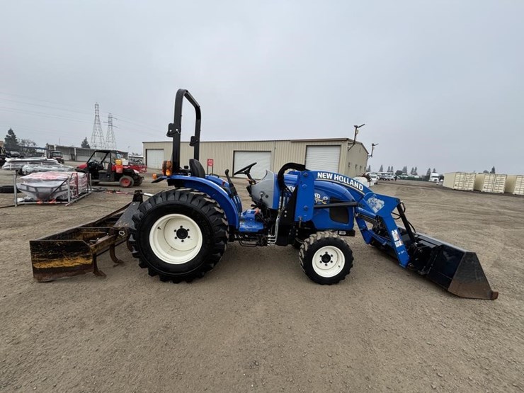 2017-new-holland-workmaster-40-image-7