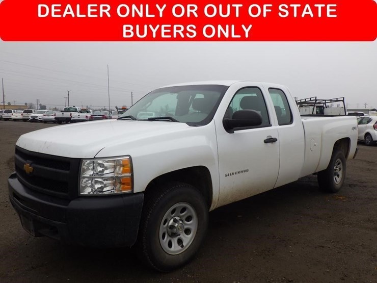 2013-chevrolet-1500-image-1