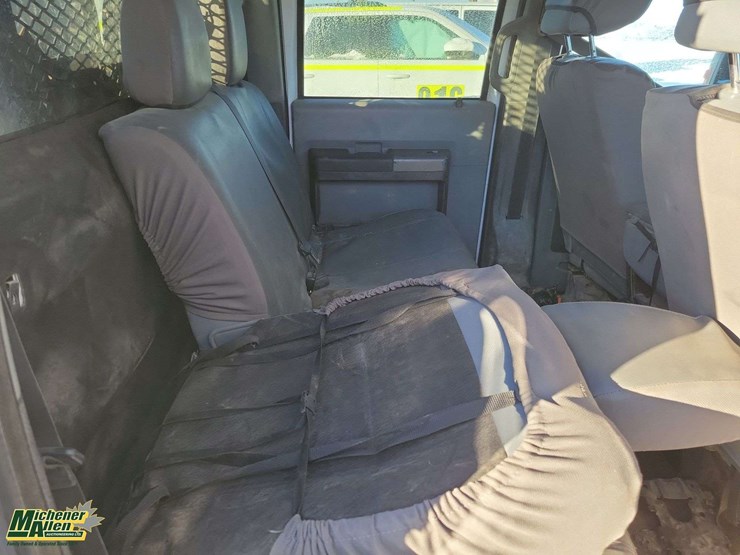 2011-ford-f350-image-27