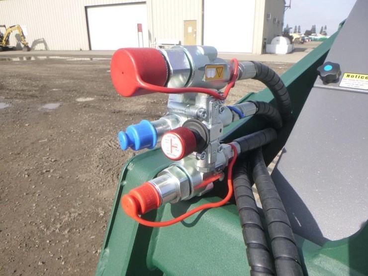 2026-kubota-d1703-image-12