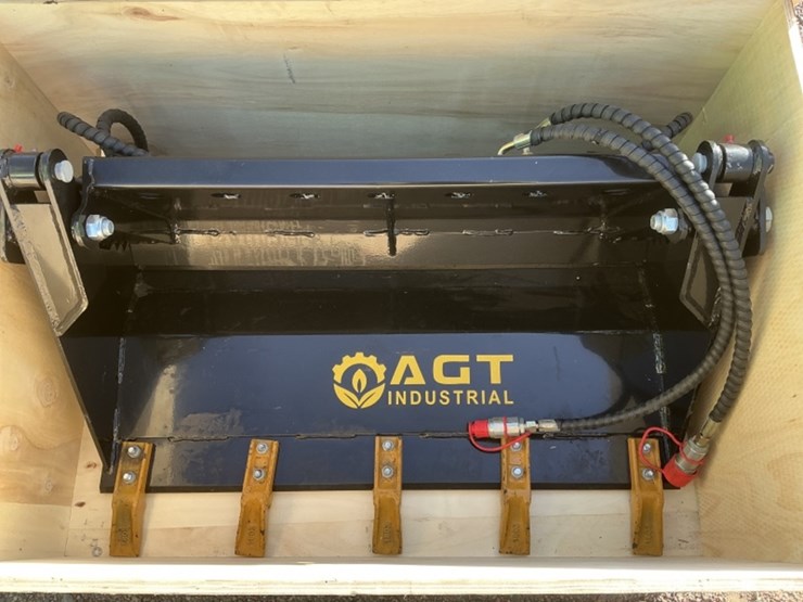 2025-agt-m-4in1bct-4-in-1-stand-up-skid-steer-image-3