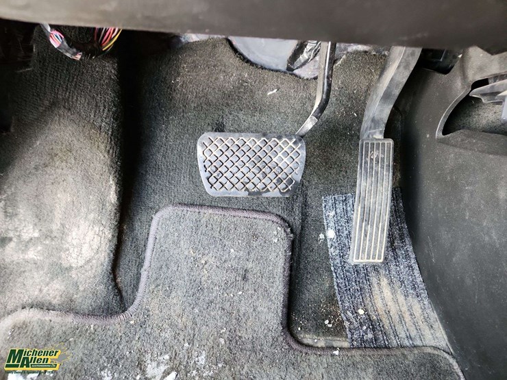 2013-gmc-terrain-sle-image-22