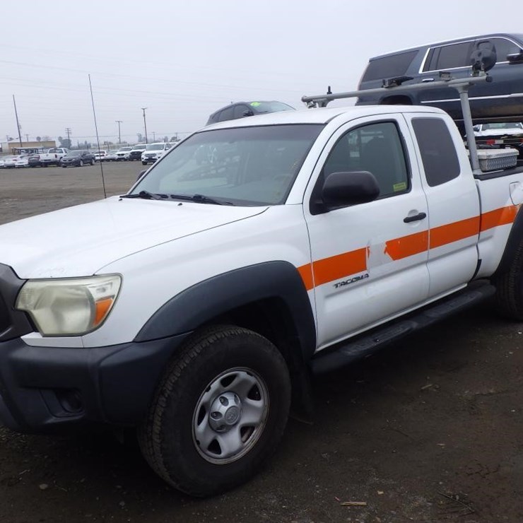 2014 TOYOTA TACOMA