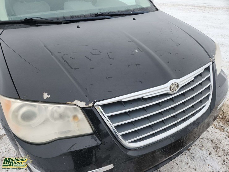 2009-chrysler-town-&-country-image-34