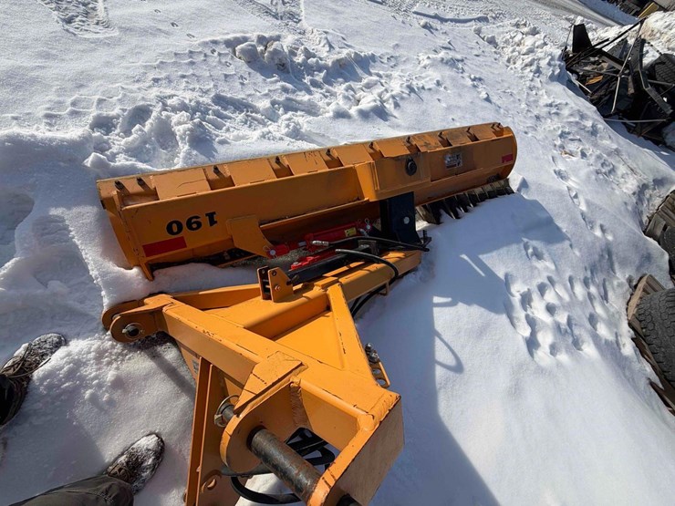 2025-industrias-america-blade-image-2