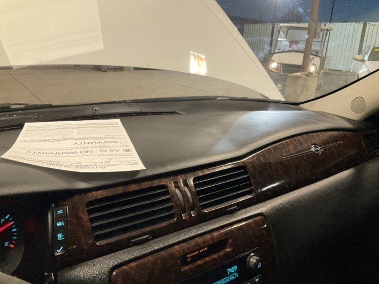 2015-chevrolet-impala-ls-sdn-image-17