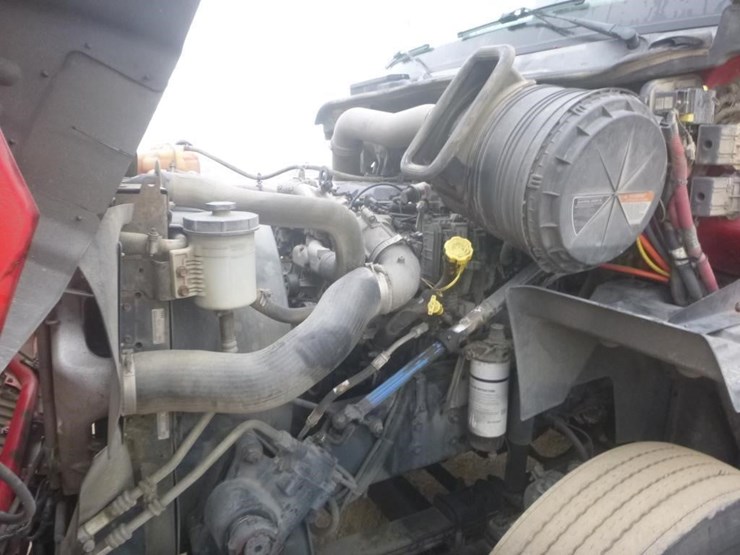 2017-international-prostar-image-20