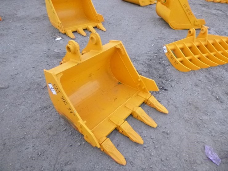 caterpillar-303-image-2