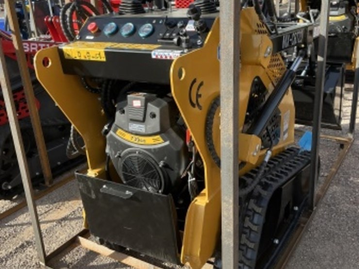 2025-agt-mx-crt23-stand-up-skid-steer-image-4