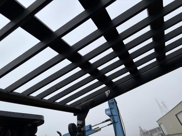 yale-glc080lgnae095-forklift-image-26