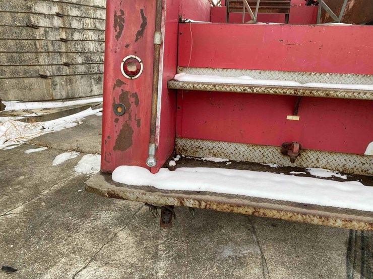 1949-ford-f7-firetruck-image-21