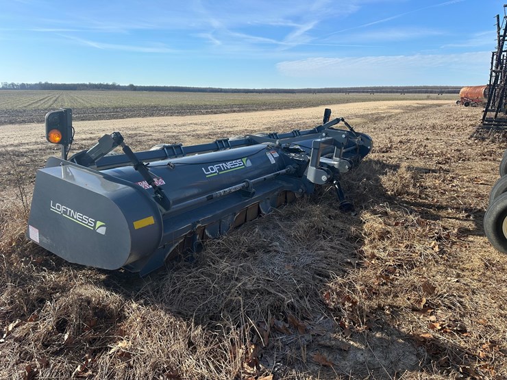 #4300-•-**2024-loftness-240sl64m542-6-row-20’-shredder-02-1701-image-4