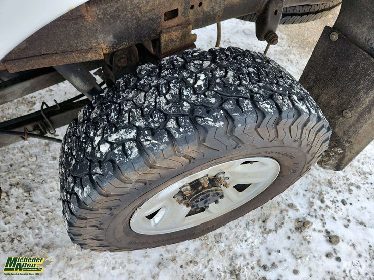 2017-ram-2500-hd-image-11