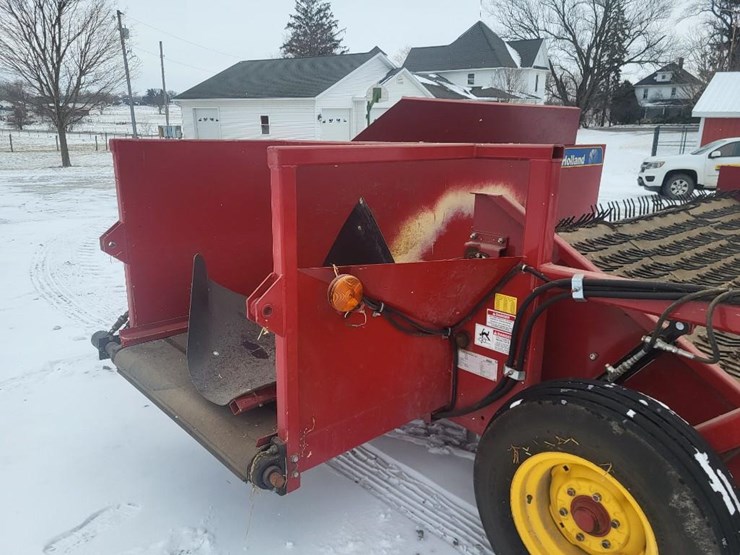 2013-new-holland-h5420-image-26