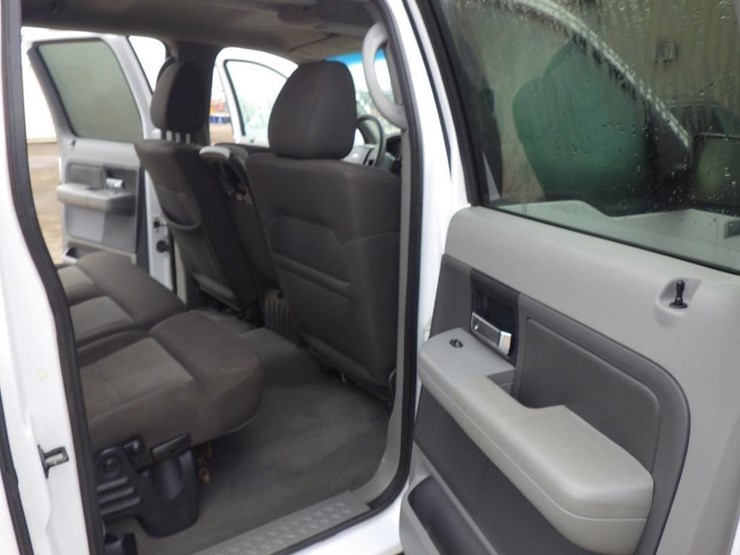 2004-ford-f150-image-8