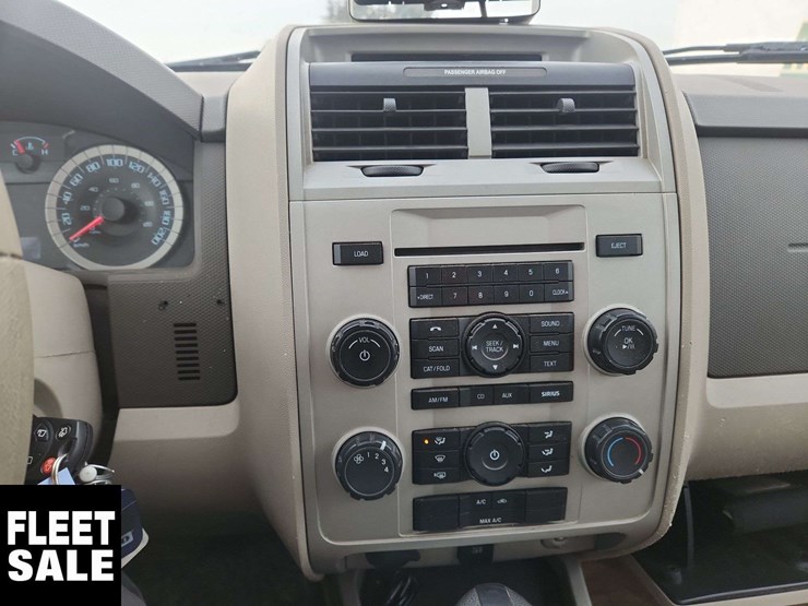 2011-ford-escape-xlt-image-18