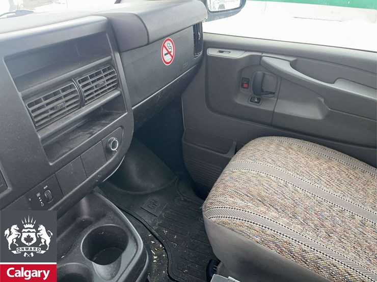 2010-chevrolet-express-3500-image-20