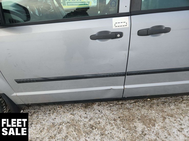 2013-dodge-grand-caravan-se-image-37