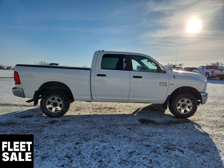 2012-dodge-2500-image-11