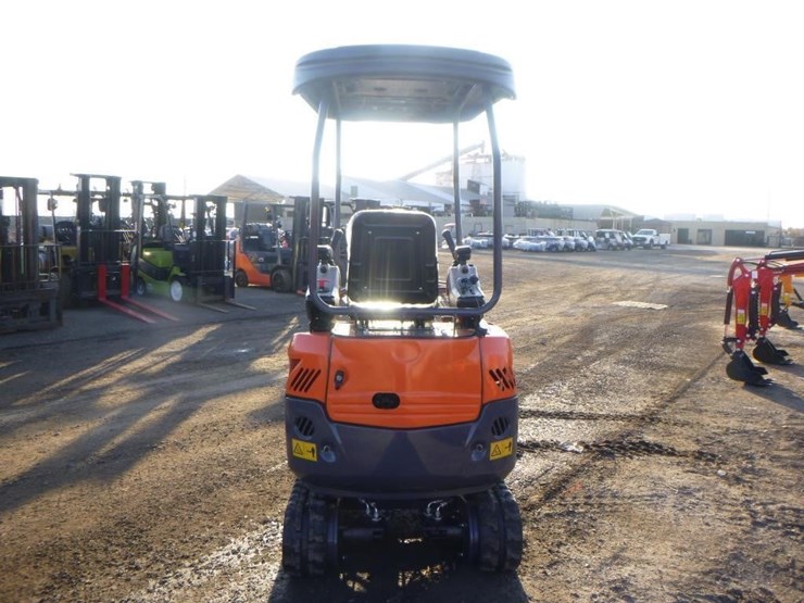 2025-sdlanch-sdle18p-hydraulic-excavator-image-8