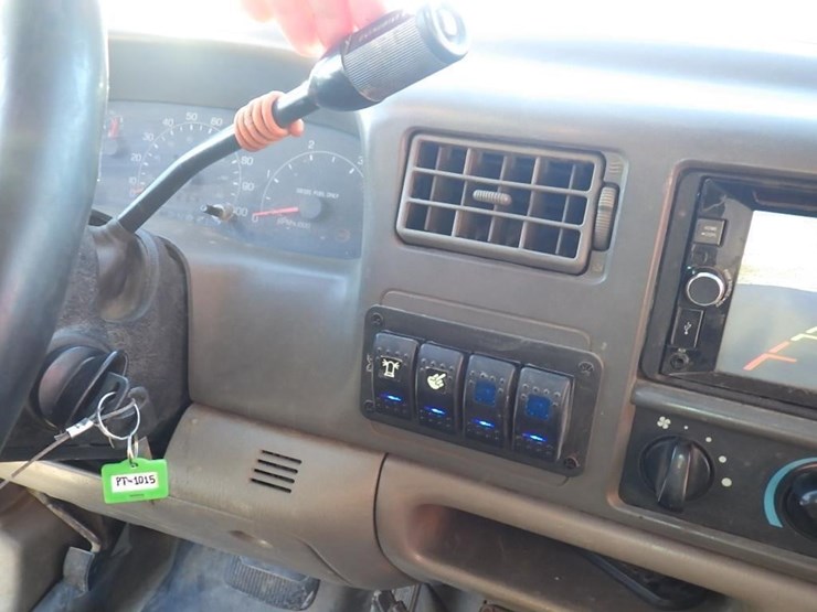 2001-ford-f450-image-28