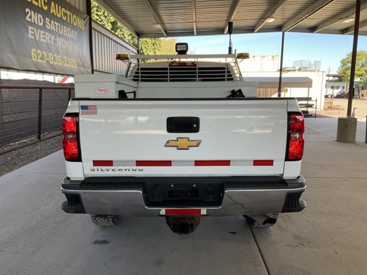 2016-chevrolet-silverado-2500-image-6