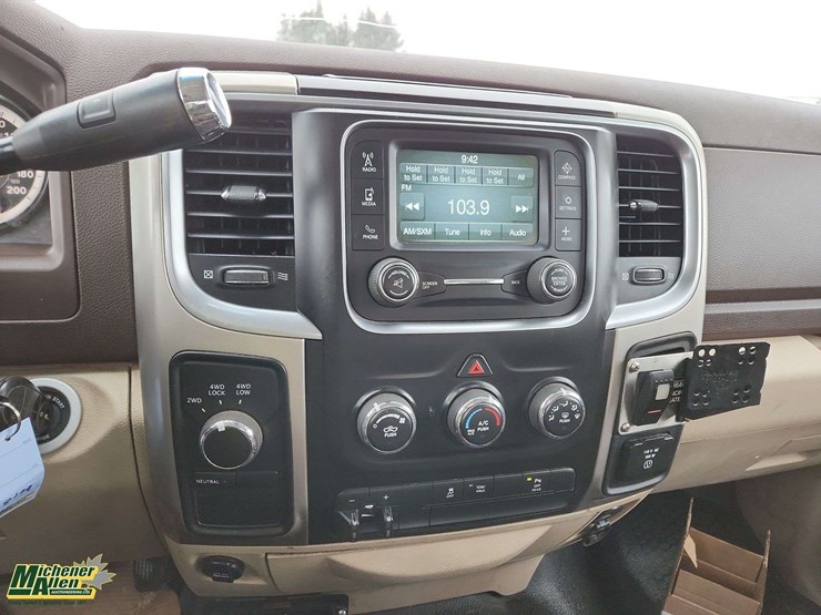 2017-ram-2500-hd-image-24