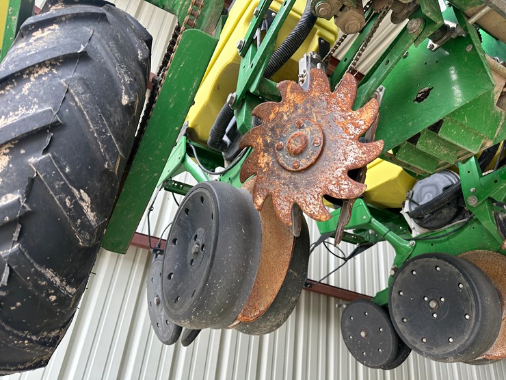 john-deere-1725-image-34
