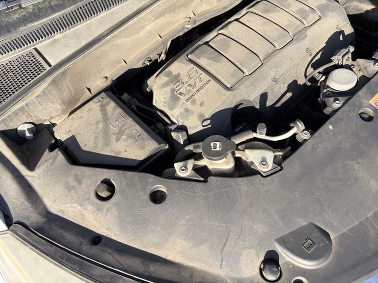 2017-chevrolet-traverse-image-25