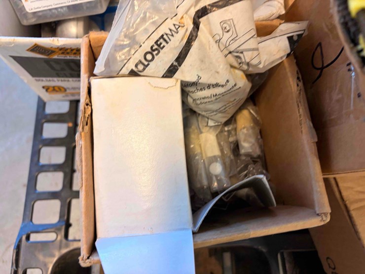 assortment-of-screw-fasteners-/w-misc-material-image-7